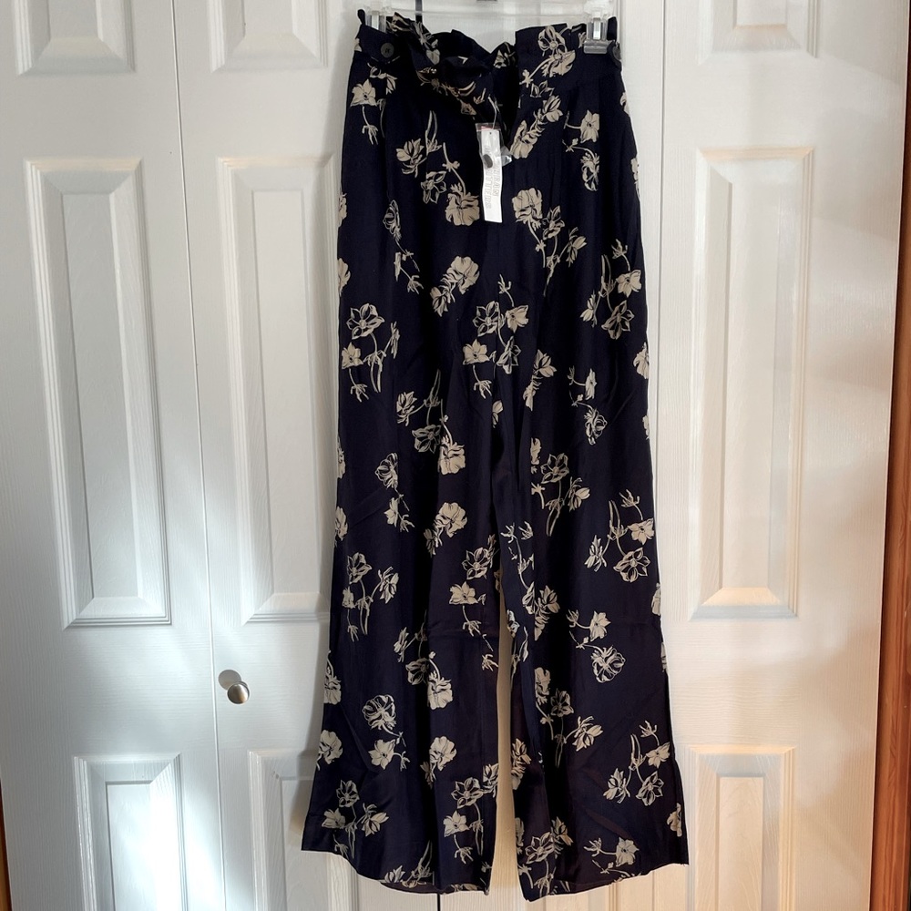 Flowy floral pants with paperbag waist